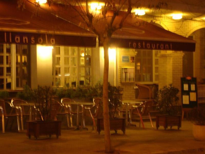 Hotel Restaurant Llansola Сан-Карлос-де-ла-Рапита Экстерьер фото